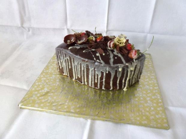 prvý pokus o čokoládovú tortu :o), torta, Narodeninové torty, helik00, 1