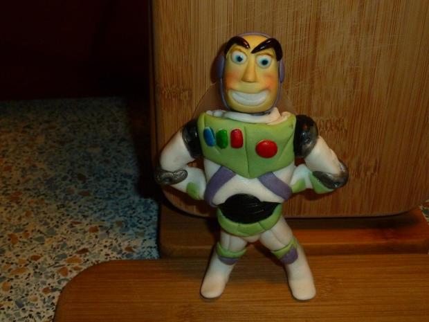 Buzz Lightyear - vyrobený na stretku v Ludaniciach, torta, Rozprávkové torty, Zakulka, 1