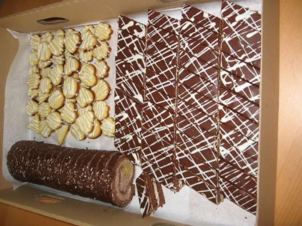 stracciatela rez, čokoládová roláda s banánom + linecké pečivo, torta, Zákusky stracciatela rez, čokoládová roláda s banánom + linecké pečivo, torta, Zákusky, Lubka212, 1