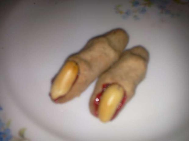 skúšala som Ježibabine prsty ale nie s mandľou,ale s arašidami, torta, Zákusky, AnaP, 1