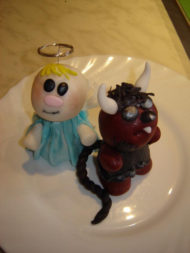 detail - figúrky čert a anjel, torta, Narodeninové torty, lyrra, 1