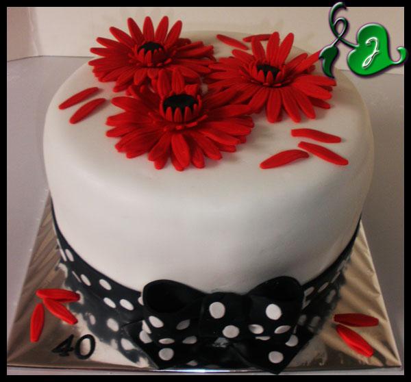 Biela, čierna, červená, torta Biela, čierna, červená, torta, Skvelé torty, 1
