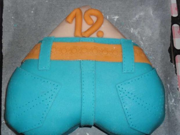 zadok - na želanie :-), 05/2010, torta, Netradičné torty, vvierka, 1