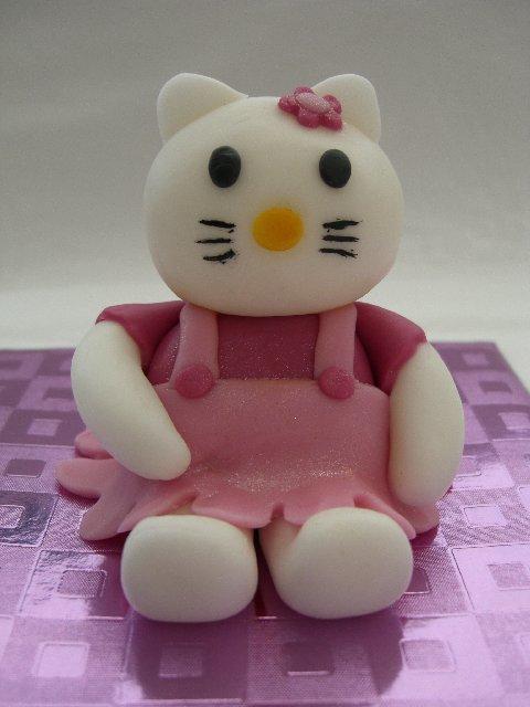 Kitty caká na tortičku :-), torta, Ozdoby na torty Kitty caká na tortičku :-), torta, Ozdoby na torty, Judit, 1