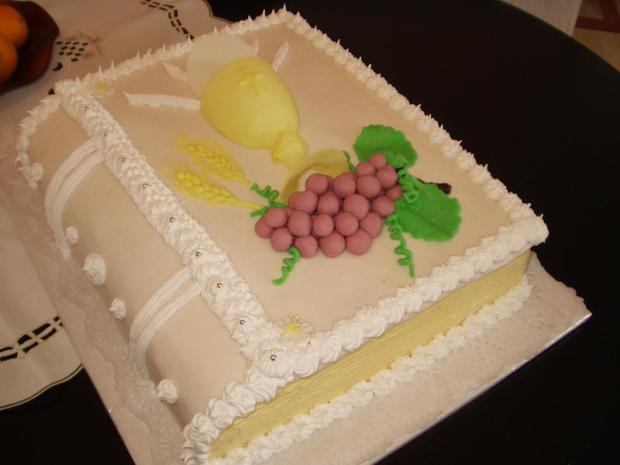 Kniha 1. sv .prijímanie, torta, Torty na cirkevné sviatky Kniha 1. sv .prijímanie, torta, Torty na cirkevné sviatky, Evina, 1
