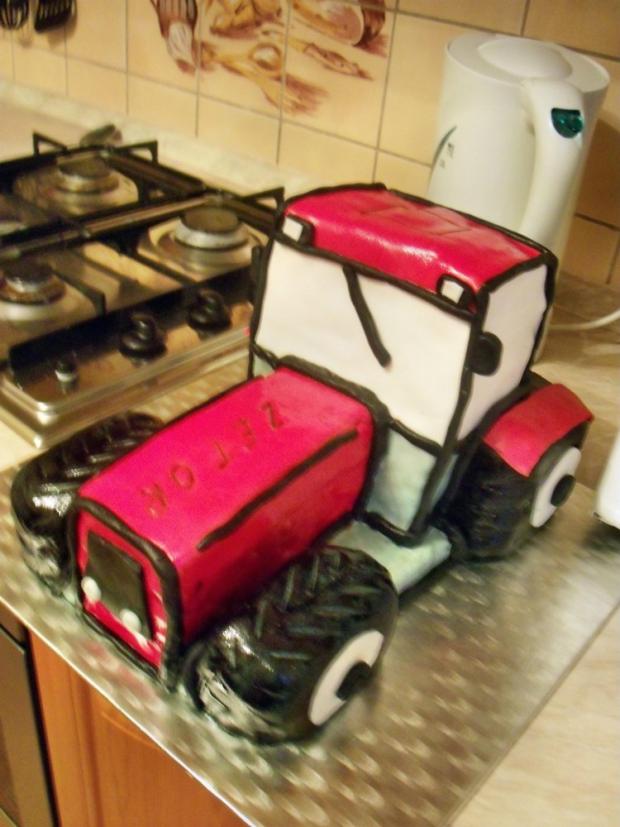 prvý traktor, torta, Torty autíčka, vláčiky, fantafany, 1