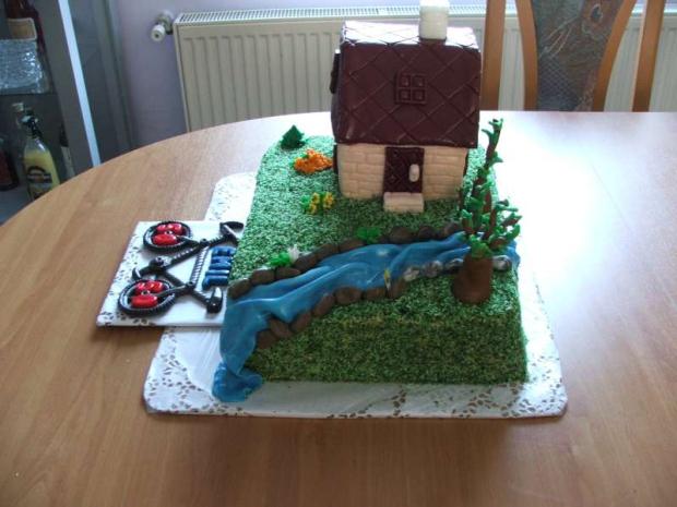 Domek - jiný pohled, torta, Netradičné torty Domek - jiný pohled, torta, Netradičné torty, HankaJ, 1