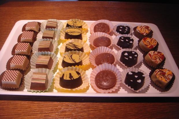 Pralinky mix., torta Pralinky mix., torta, trnko, 1