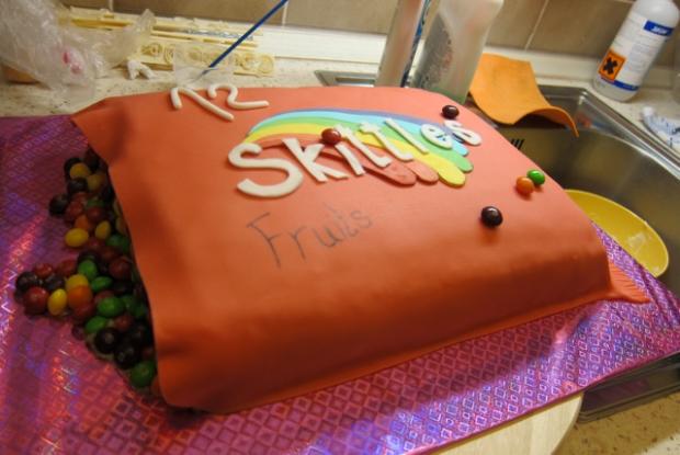 mladej slecne k narodeninam, torta, Netradičné torty, ajka82, 1