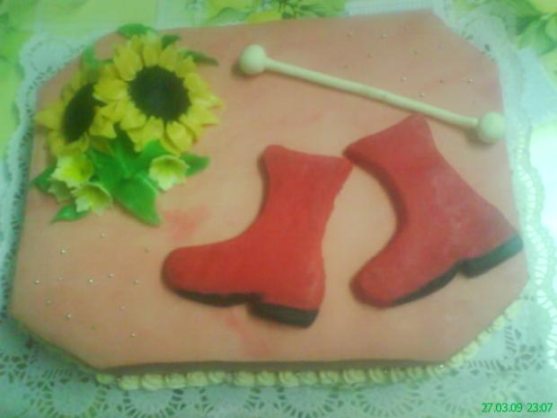 torta pre mažoretku (čižmičkya palička), torta, Netradičné torty, Pettusa, 1
