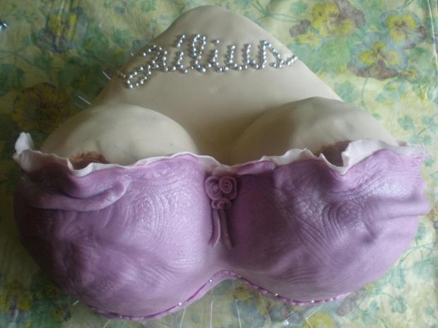 Prsia so slivkou a borovičkou , torta, Torty pre dospelých *, Miriam1, 1