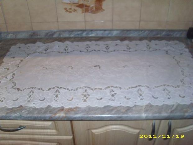 gumený obrus, torta, severinka, 1