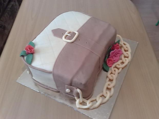 Prvá kabelka, torta, Netradičné torty Prvá kabelka, torta, Netradičné torty, beba, 1