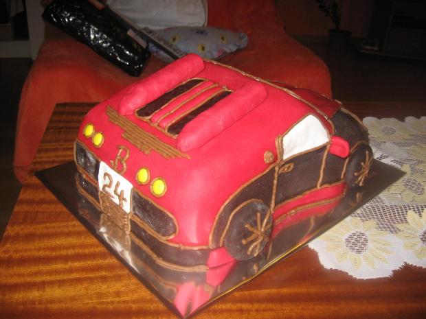 Bugatti zo zadu, torta, Torty autíčka, vláčiky, Veronika N., 1
