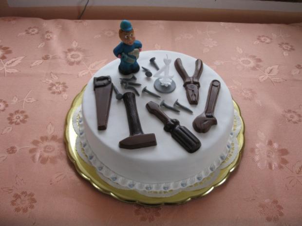 narodeninová s čokoládovým náradím, torta, Ostané torty pre deti, Andrea5, 1