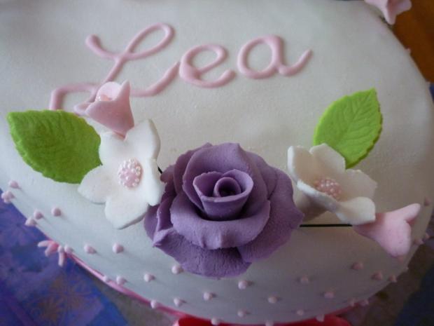 detail kvietkov, torta, Ozdoby na torty detail kvietkov, torta, Ozdoby na torty, Kaga, 1