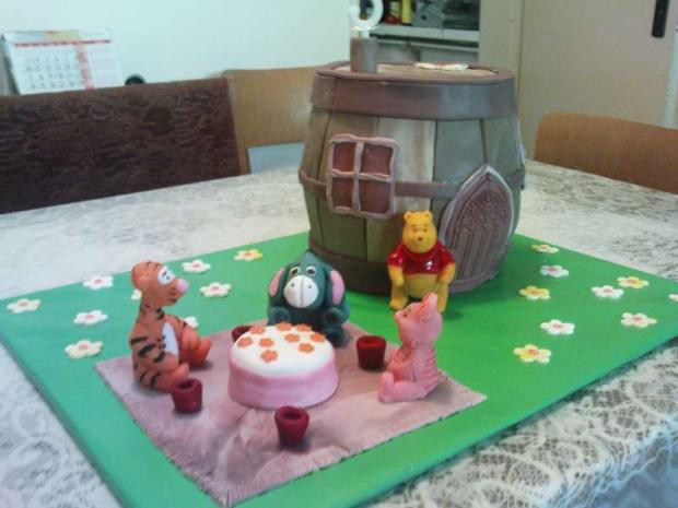 piknik u macka Pu, torta, Rozprávkové torty piknik u macka Pu, torta, Rozprávkové torty, GABIKA SZ., 1