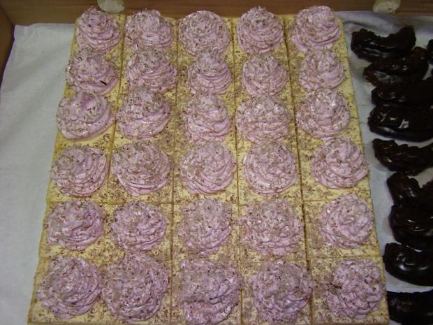 Sviatočné koláčiky-Novozámocké rezy, torta, Zákusky Sviatočné koláčiky-Novozámocké rezy, torta, Zákusky, keli62, 1