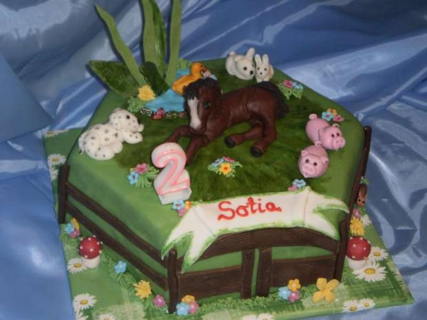 farmársky dvor s koníkom pre Sofiu, torta, Torty so zvieratkami farmársky dvor s koníkom pre Sofiu, torta, Torty so zvieratkami, akinom, 1