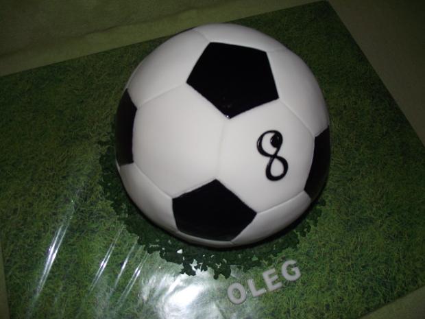 Futbalová lopta , torta, Netradičné torty Futbalová lopta , torta, Netradičné torty, leti, 1