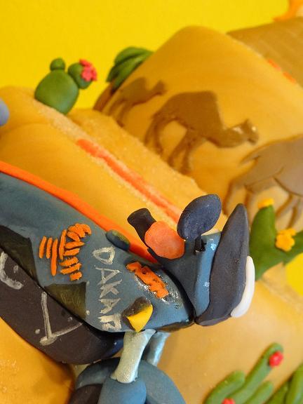 Motorka KTM v púšti ... detail, torta, Netradičné torty, Moncika7, 1