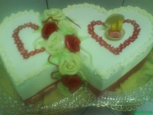 svadobne dvojsrdce s muslickou , torta, Svadobné torty svadobne dvojsrdce s muslickou , torta, Svadobné torty, Pettusa, 1