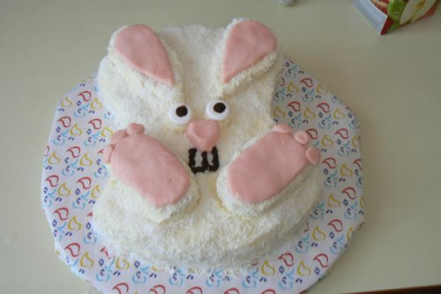 kokosovy zajacik, torta, Torty so zvieratkami, bambullka, 1