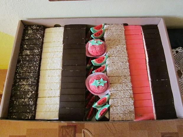 zakusky ku krstu, torta, Zákusky zakusky ku krstu, torta, Zákusky, Mereske, 1