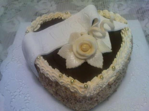 orechové srdiečko z lásky, torta, Narodeninové torty orechové srdiečko z lásky, torta, Narodeninové torty, GABIKA SZ., 1