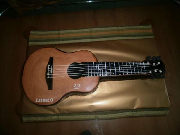 Gitara, torta, Netradičné torty Gitara, torta, Netradičné torty, Zdenci, 1