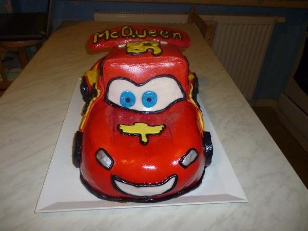 autíčko macquin, torta, Torty autíčka, vláčiky, Ladu-lienka, 1