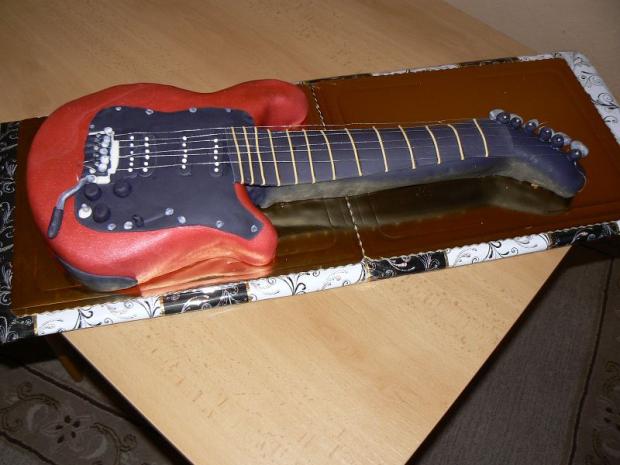 Gitara Parker, torta, Narodeninové torty Gitara Parker, torta, Narodeninové torty, yvetta11111, 1