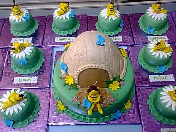 torticky na stuskovu detail, torta, Torty - škola, stužková, Mereske, 1