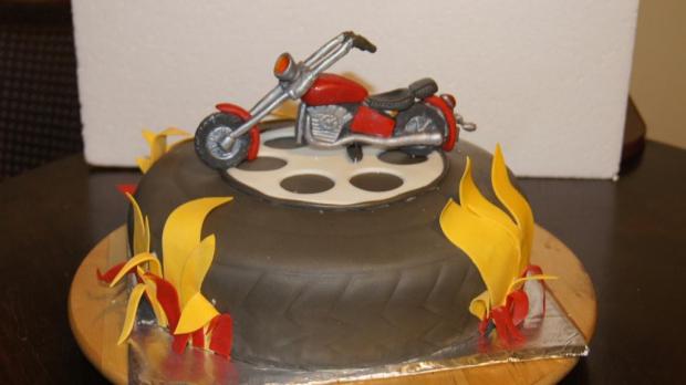 harley, torta, wiosna31, 1