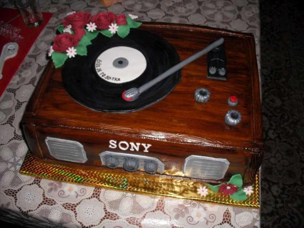 gramofon na želanie, torta, Netradičné torty gramofon na želanie, torta, Netradičné torty, ErikaR, 1