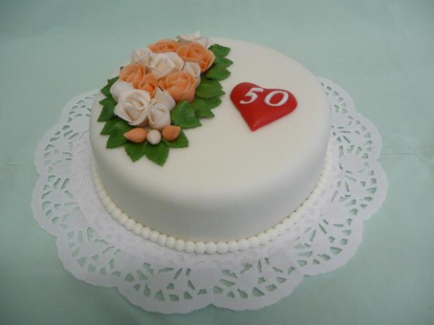 Biela so srdiečkom na 50 - tku, torta Biela so srdiečkom na 50 - tku, torta, matulko74, 1