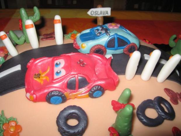 cars - hovoriace auta pre dvoch oslavencov, torta, Rozprávkové torty, zu-zu, 1