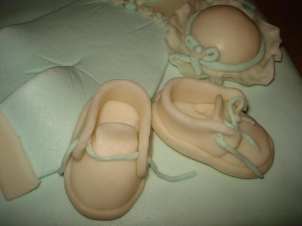 detail topánočky a klobúčika, torta, Torty na krstiny, drobecek, 1