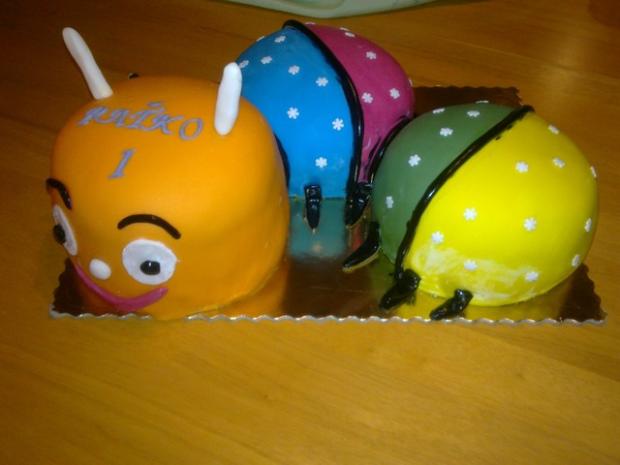 húsenica, torta, Ostané torty pre deti húsenica, torta, Ostané torty pre deti, katarina struhalova, 1