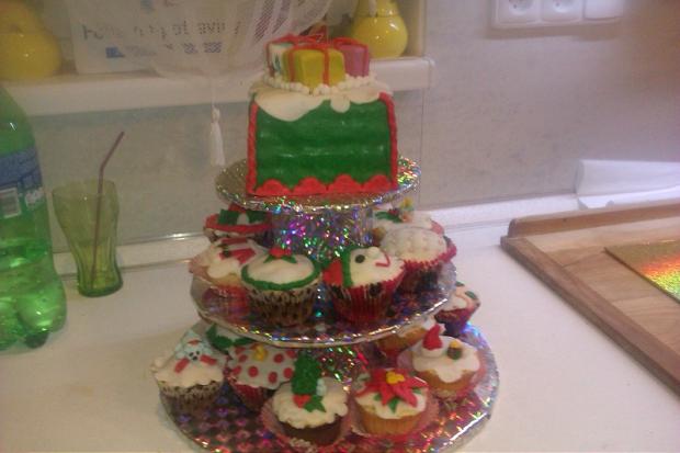 Vianočné cupcakes 3, torta, Vianočné torty, Badka, 1