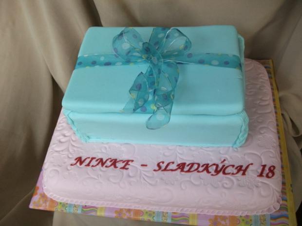 ...krabicka s prekvapenim:-D, torta, Netradičné torty, Alenik, 1