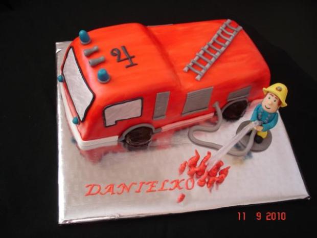 Poziarnicke auto so Samom, torta, Torty autíčka, vláčiky Poziarnicke auto so Samom, torta, Torty autíčka, vláčiky, nadulici, 1