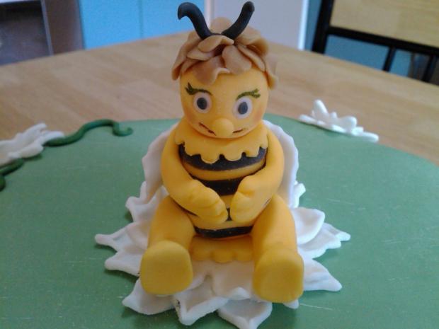 Detail včielky, torta, Rozprávkové torty, Jana Tokárová, 1