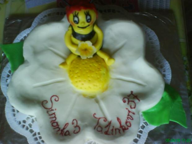 kvietocek s vcielkou Majkou , torta, Rozprávkové torty kvietocek s vcielkou Majkou , torta, Rozprávkové torty, Pettusa, 1