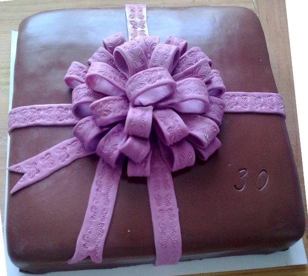 kocka s mašľou, torta, Narodeninové torty kocka s mašľou, torta, Narodeninové torty, kikusa23222, 1