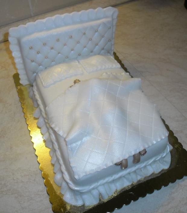 Svadobná posteľ, torta, Svadobné torty, cicapetra, 1