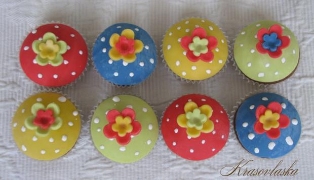 Muffinky s kvetinkami, torta, Zákusky Muffinky s kvetinkami, torta, Zákusky, Krasovlaska, 1