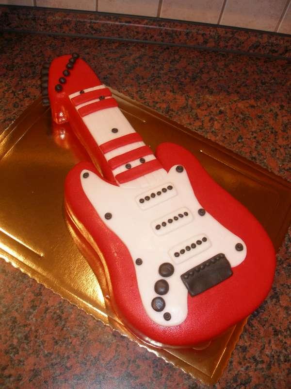 Elektrická gitara, torta, Netradičné torty Elektrická gitara, torta, Netradičné torty, Petra PL, 1