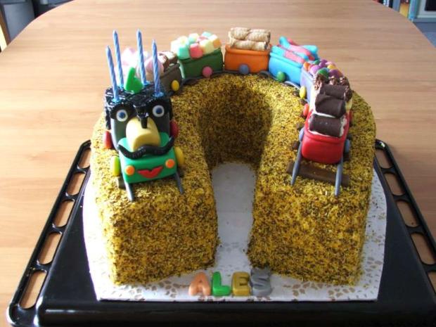 A opět mašinka.........už nevím kolikátá :):), torta, Torty autíčka, vláčiky A opět mašinka.........už nevím kolikátá :):), torta, Torty autíčka, vláčiky, HankaJ, 1