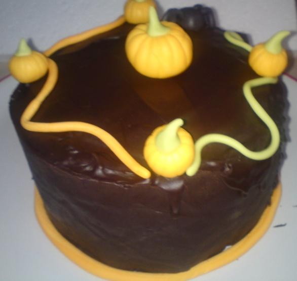 heloweenska čokotorta, torta, Čokoládové torty, queen, 1